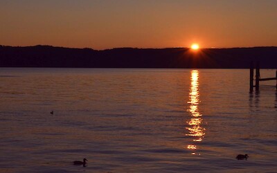 Sunset over the Bodensee (submitted by Wiederholen)