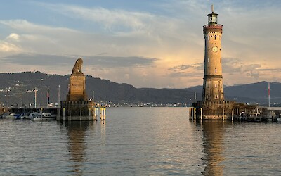 (submitted by Alan Burnet)