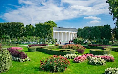 Vienna at the Volksgarten (submitted by Wesley)