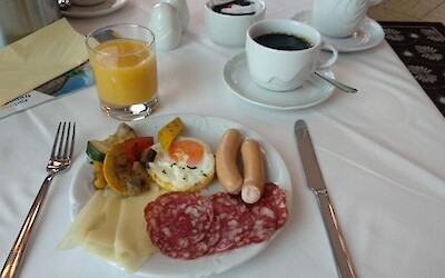 Photo 4 (submitted by Emmanuel)