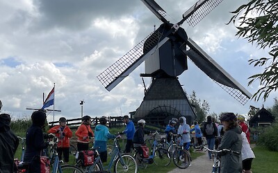 (submitted by Brian Hallgarth)