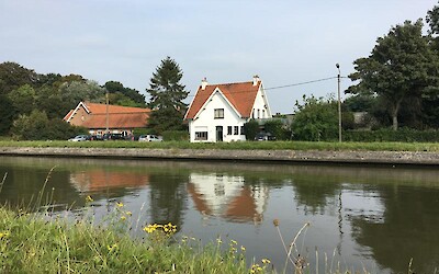 Photo 6 (submitted by Barbarella529)