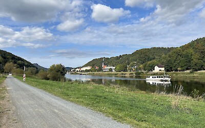 Approaching Bad Schandau (submitted by Karen Hanson)