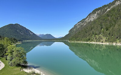 (submitted by Amir Zomer)