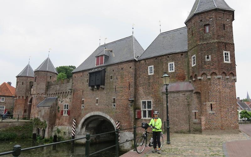 6 Entering Amersfoort through the old Koppelpoort. (submitted by Pedalann)