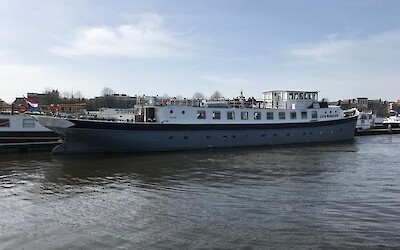 Photo 1 (submitted by Patti_ME)