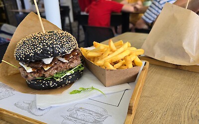 Amazing Burger (submitted by HM)