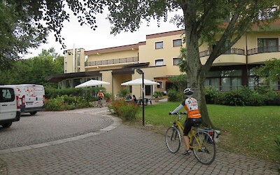 5 Arriving at our hotel in Quarto d'Altino (submitted by Pedalann)