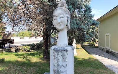 Also art can be discoverd (submitted by Isabelle D)