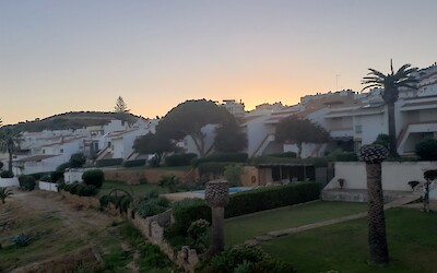 (submitted by Neil Gordon)