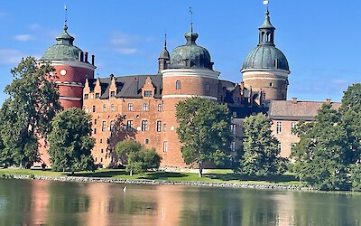 (submitted by Pam Crespi)