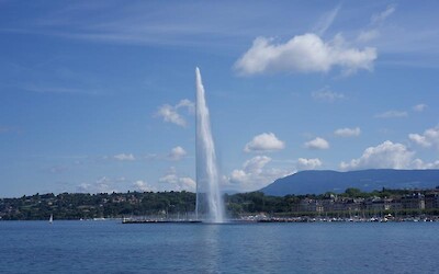 Jet d'Eau in Geneva (submitted by apitzer)