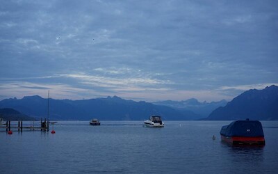 Lake Geneva at Dusk (submitted by apitzer)