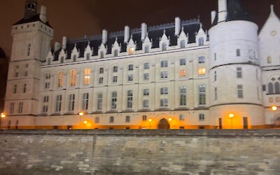 Paris' Architecture from the Seine (submitted by Dee Knight)