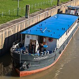 The Magnifique I going through a boat lock (photo by Hung Kang)