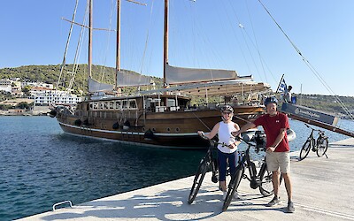 (submitted by Aldonna Harner)