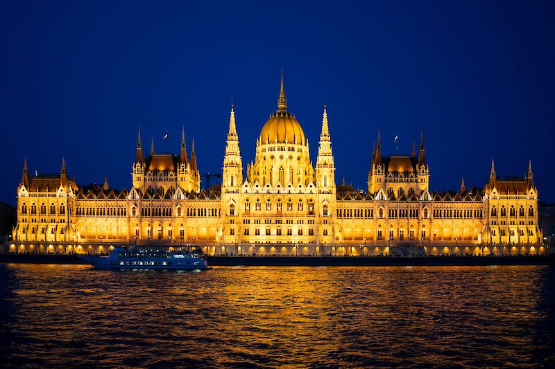Hungarian Parliament Building at night, Budapest, Hungary. Unsplash@Narbeh Arakil