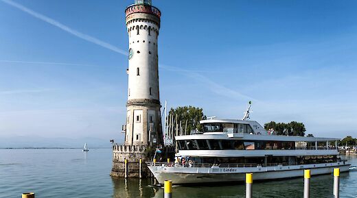 Boat on Lake Constance. Unsplash@Wolfgang Weiser