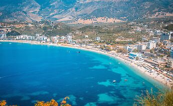 Himarë, the Albanian Riviera. Abenteuer Albanien@Unsplash