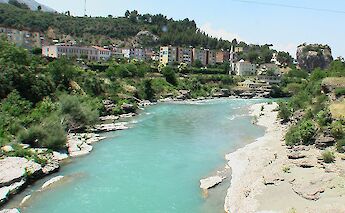 Vjosë River in Përmet, Albania. CC:Joergsam