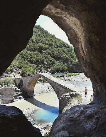 Përmet, Albania. Xhiliana Cane@Unsplash