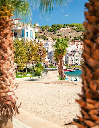 Saranda (Sarandë), Albania. Karol Chomka@Unsplash