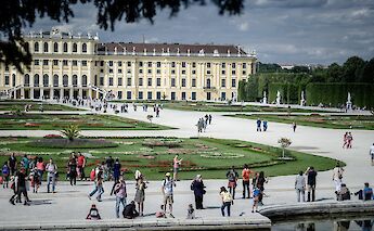 Schönbrunn Palace in Vienna, Austria. Luca Sartoni@Flickr