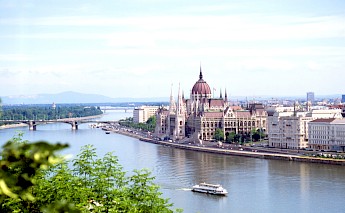 Danube Experience Bike and Boat Passau-Vienna-Budapest-Belgrade-Iron Gates-Passau Bike Tour