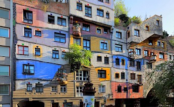 The famous Hundertwasserhaus in Vienna, Austria. CC:Bwag
