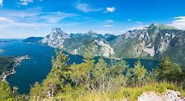 Salzburg Lakes Tour: Around the Lakes within the Foothills of the Alps