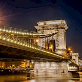 Chain Bridge in Budapest, Hungary. Wil Fredor@Flickr