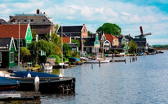 Kinderdijk, South Holland, the Netherlands Roman Egautun , Unsplash