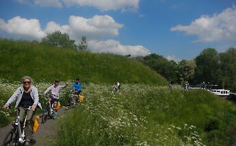 Bruges – Antwerp – Amsterdam by Bike and Boat in Holland & Belgium