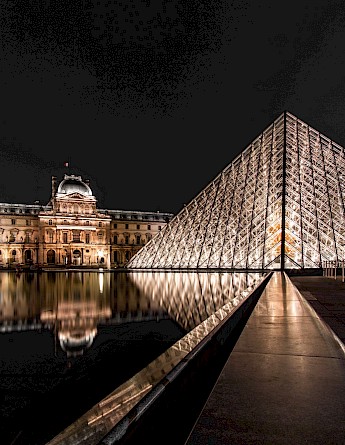The Louvre, Paris, France. Michael Fousert, Unsplash