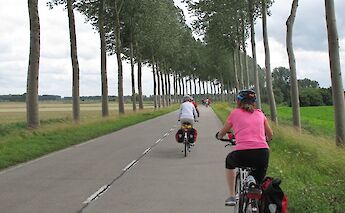 Bruges - Paris Bike & Boat Tour