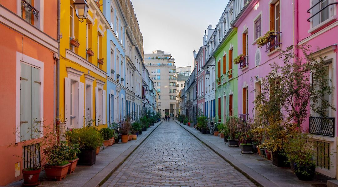 Colorful streets in Paris, France. Louis Paulin@Unsplash