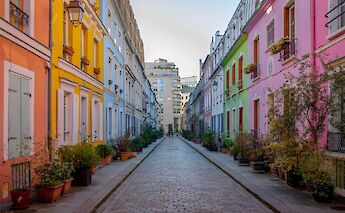 Colorful streets in Paris, France. Louis Paulin@Unsplash