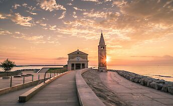 Sunset in Caorle, Italy. KarstenWurth@unsplash
