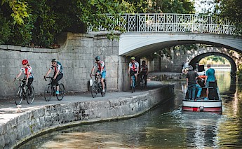 Highlights of the Cotswolds, the Pastoral Heart of England Bike Tour