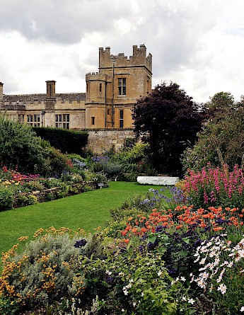 Great castles in the Cotswolds. CC:Saffron Blaze