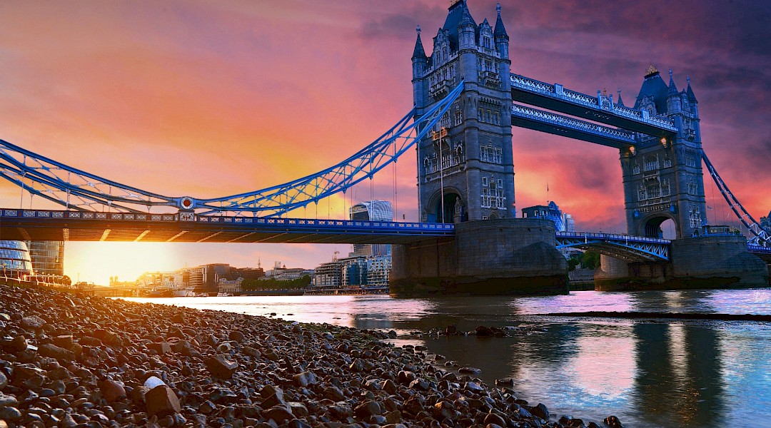 London Tower Bridge England (photo:shannontremaine)