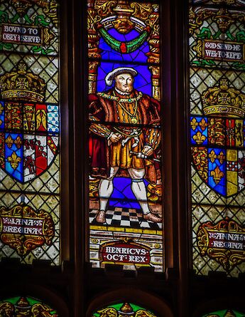 Stained-glass windows at Hampton Court, Molesey, East Molesey, England. Tom Podmore@Unsplash