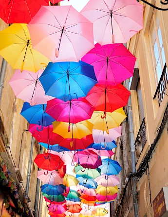 Avignon, France. Joostcrop, Unsplash