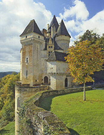 Chateau in Nouvelle-Aquitaine region of France. CC:Dominique Robert Reperant