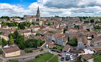 Saint Emilion, Aquitaine, France. CC:Chensiyuan