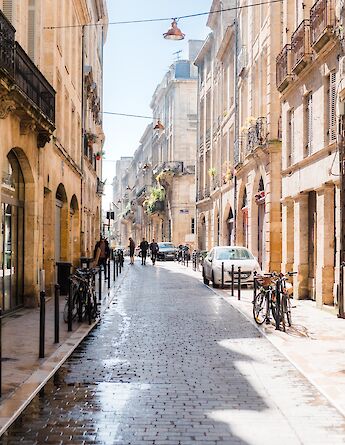 Bordeaux, France. Zdenek Klein, Unsplash