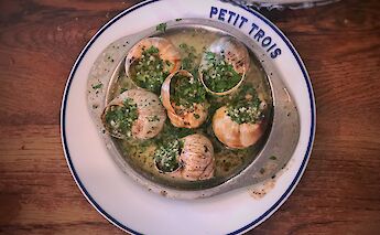 Escargots de Bourgogne in Burgundy, France. TTSeng@Flickr