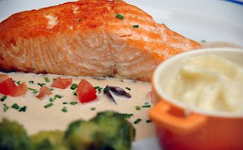 Dining in Épernay, Champagne region of France. Pug Girl@Flickr