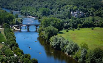 Beynac-et-Cazenac, France. Unsplash:Simon Hermans
