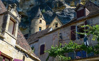 Towers in the Dordogne, France. Unsplash:Carlo Lisa